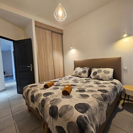 Le Contemporain-2 Chambres-Vue Eglise Saint Paul Νιμ Εξωτερικό φωτογραφία